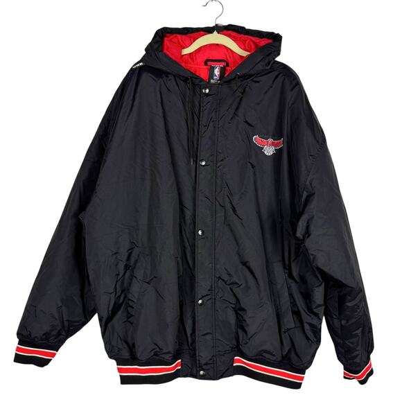 NBA Other - UNK NBA Atlanta Hawks Quilted Hooded Varsity Puffer Jacket Sz 2XL Embroidered